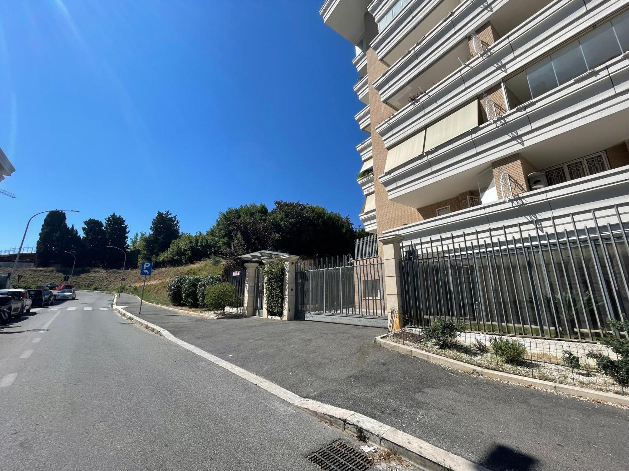 Jubilee Panoramic View In Near Vatican Appartement